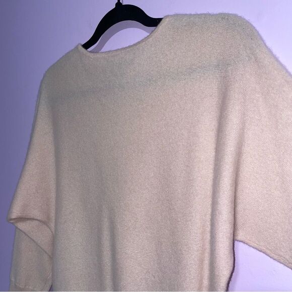 Tahari Cashmere Sweater Soft Pink Women M Contemporary Minimalist Office Modest - Picture 6 of 7